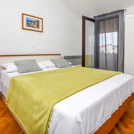 Apartment Sime Rogoznica (Sibenik-Knin)