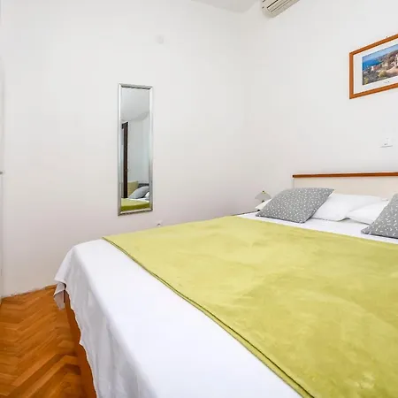 Apartment Sime Rogoznica (Sibenik-Knin)