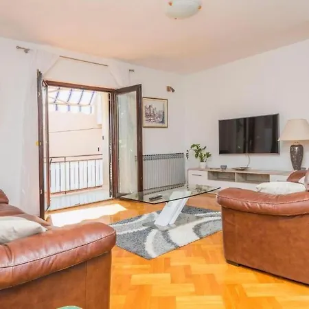 Apartment Sime Rogoznica (Sibenik-Knin)