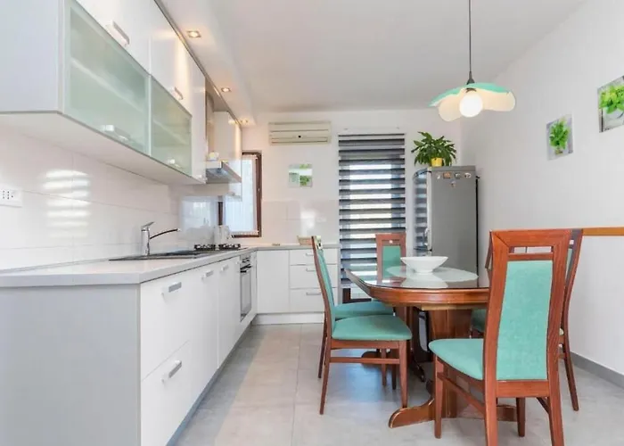 Sime * Rogoznica (Sibenik-Knin)